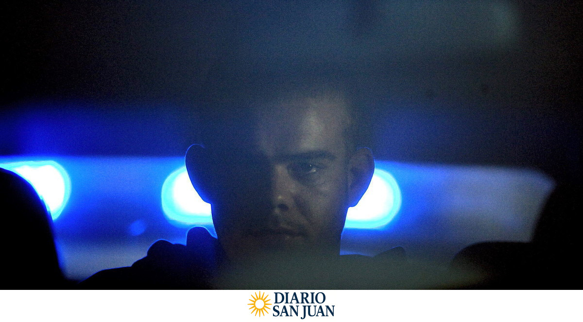 El holandés Joran Van der Sloot, detenido en Chile y trasladado hasta la frontera con Perú. (Foto: EFE)